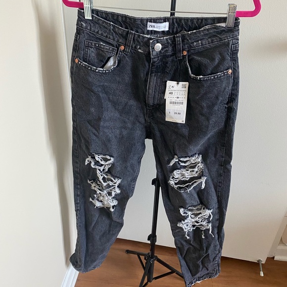 ZARA Ripped MOM Jeans in Anthracite Grey - Picture 2 of 6